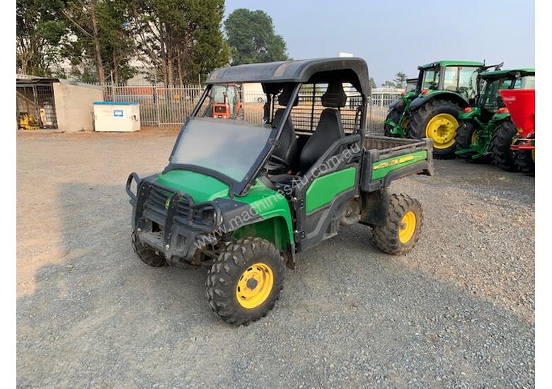 caption John Deere XUV 855D Gator Utility Vehicle