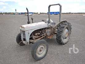 FERGUSON TEF-20 2WD Tractor - picture0' - Click to enlarge