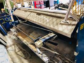 Hydraulic Guillotine - picture0' - Click to enlarge