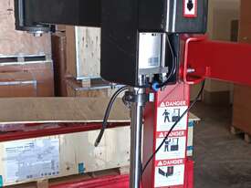 Tyre Changer Machine + Helper Arm BRIGHT LC810+PL230 - picture0' - Click to enlarge