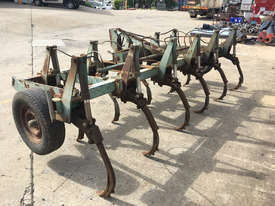 John Shearer Trash Worker Chisel Plough/Rippers Tillage Equip - picture0' - Click to enlarge