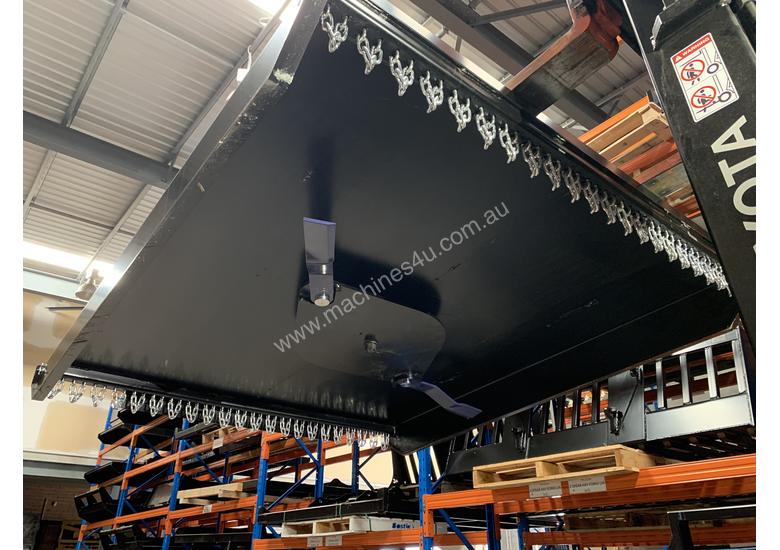 caption Ex-Show Skid Steer 72