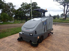 Nil Fisk CR 1200 Sweeper Sweeping/Cleaning - picture0' - Click to enlarge