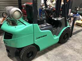 Mitsubishi Forklift 2.5t - picture2' - Click to enlarge