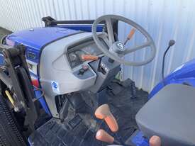 Iseki TG5330F Tractor loader bucket  - picture1' - Click to enlarge