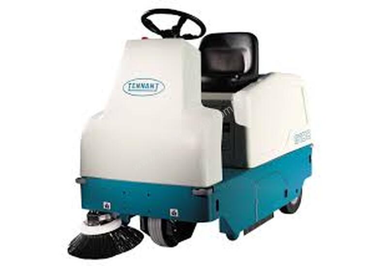 Used tennant TENNANT 6200 BATTERY POWERED SWEEPER Ride On Sweeper in