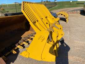 2020 Caterpillar 953D 4in1 Bucket  - picture0' - Click to enlarge