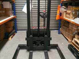Fully Electric Walkie stacker  - picture1' - Click to enlarge