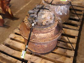 PC450-7 Final Drive - picture0' - Click to enlarge