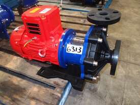 Magnetic Drive Chemical Transfer Pump, IN: 50mm Dia, OUT: 38mm Dia, 200Lt/min - picture0' - Click to enlarge