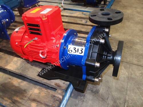 Magnetic Drive Chemical Transfer Pump, IN: 50mm Dia, OUT: 38mm Dia, 200Lt/min