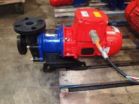 Magnetic Drive Chemical Transfer Pump, IN: 50mm Dia, OUT: 38mm Dia, 200Lt/min - picture1' - Click to enlarge