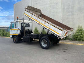 Mitsubishi FK415 Tipper Truck - picture1' - Click to enlarge