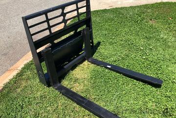 Barrett Forks Pallet Mini Loader