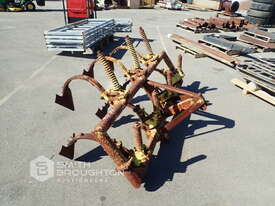 3 POINT LINKAGE CULTIVATOR - picture0' - Click to enlarge