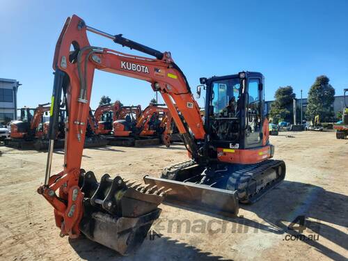 2019 KUBOTA U55-4 EXCAVATOR WITH FULL CABIN, HITCH AND BUCKETS, CIVIL SPEC WITH LOW 500 HOURS
