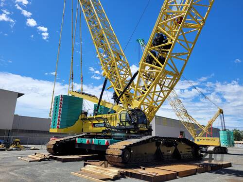 caption SANY SCC8000A Lattice Crawler Cranes