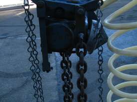 0.5T Ton Pneumatic Air Motor Chain Hoist - Atlas Copco MT-605 - picture2' - Click to enlarge