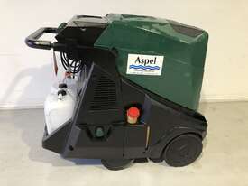 Gerni MH7P hot water pressure cleaner  - picture0' - Click to enlarge