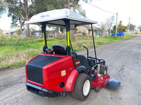 Toro Groundsmaster 7210 Zero Turn Lawn Equipment - picture2' - Click to enlarge