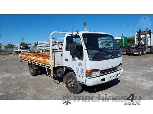 Isuzu NPR400