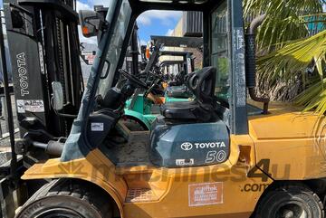 LIFTEK - TOYOTA 02-7FDA50 5 Ton Forklift