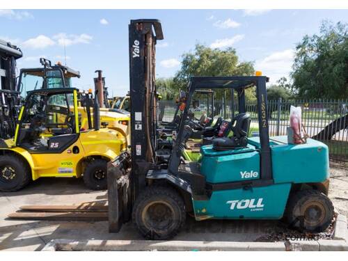 YALE GDP50MH Counter Balance Forklift