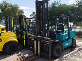 YALE GDP50MH Counter Balance Forklift - picture0' - Click to enlarge