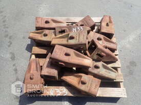 PALLET COMPRISING OF HITACHI BUCKET TEETH (UNUSED) - picture0' - Click to enlarge