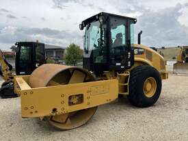 2017 Caterpillar CS66B Roller  - picture2' - Click to enlarge