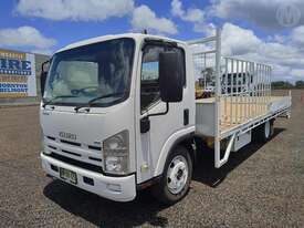 Isuzu NH N-series - picture1' - Click to enlarge