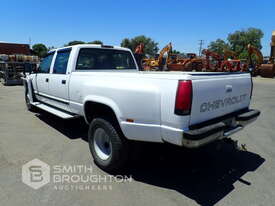 1988 GMC CHEVEROLET GM3500 4X4 DUAL CAB WELL BODY UTE - picture2' - Click to enlarge
