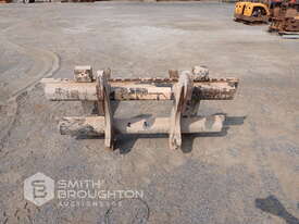 CUSTOM MADE FORK ATTACHMENT TO SUIT CATERPILLAR IT14G - picture1' - Click to enlarge