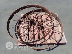 2 X VINTAGE STEEL WAGON WHEELS - picture0' - Click to enlarge