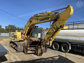 Komatsu HB205-1 - picture0' - Click to enlarge