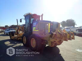 2010 CATERPILLAR 140M MOTOR GRADER - picture2' - Click to enlarge