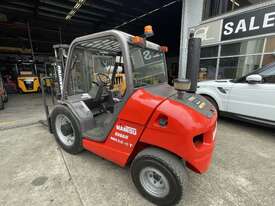 2.5 Tonne 4WD Manitou Forklift - picture1' - Click to enlarge