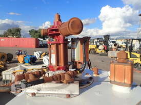 GREASE TANK & PUMP - picture2' - Click to enlarge