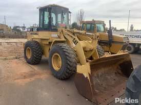 1996 Caterpillar 928F - picture0' - Click to enlarge