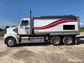 2018 Freightliner Coronado 114 - picture1' - Click to enlarge