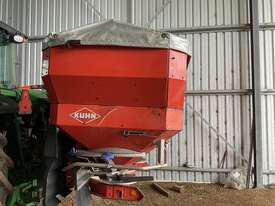 2012 Kuhn 40.1w Dry Spin Spreaders - picture0' - Click to enlarge