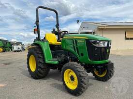 John Deere 3038E - picture0' - Click to enlarge