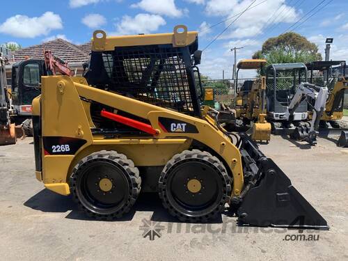 Caterpillar 226B Skid Steer Loader
