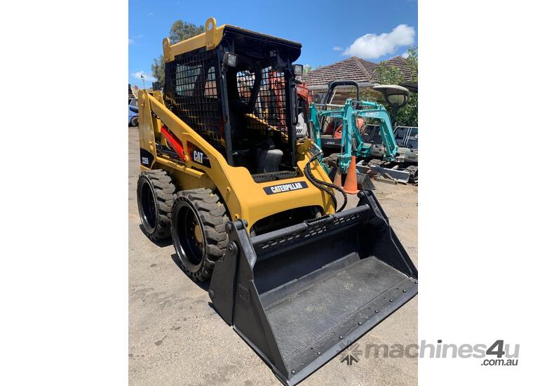 Caterpillar 226B Skid Steer Loader