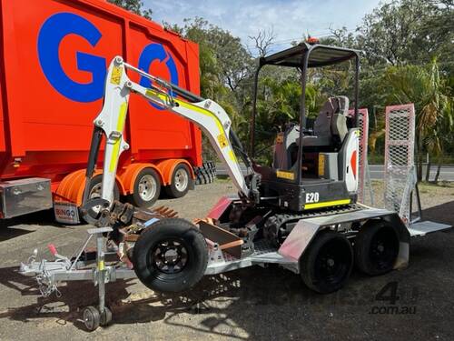 BOBCAT E20 Mini excavator with New trailer