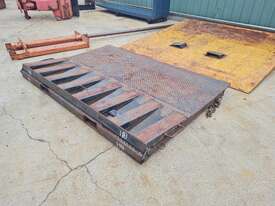 FOR SALE - Crystalline Container Ramp - picture1' - Click to enlarge