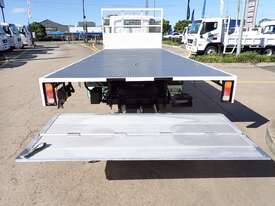 ISUZU NPR - picture2' - Click to enlarge