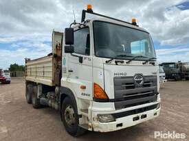 2010 Hino FS 700 2844 - picture0' - Click to enlarge