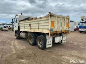 2010 Hino FS 700 2844 - picture2' - Click to enlarge