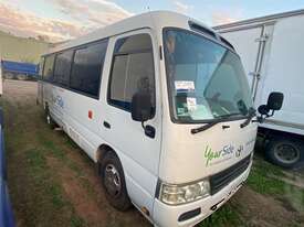 Toyota Coaster - picture0' - Click to enlarge